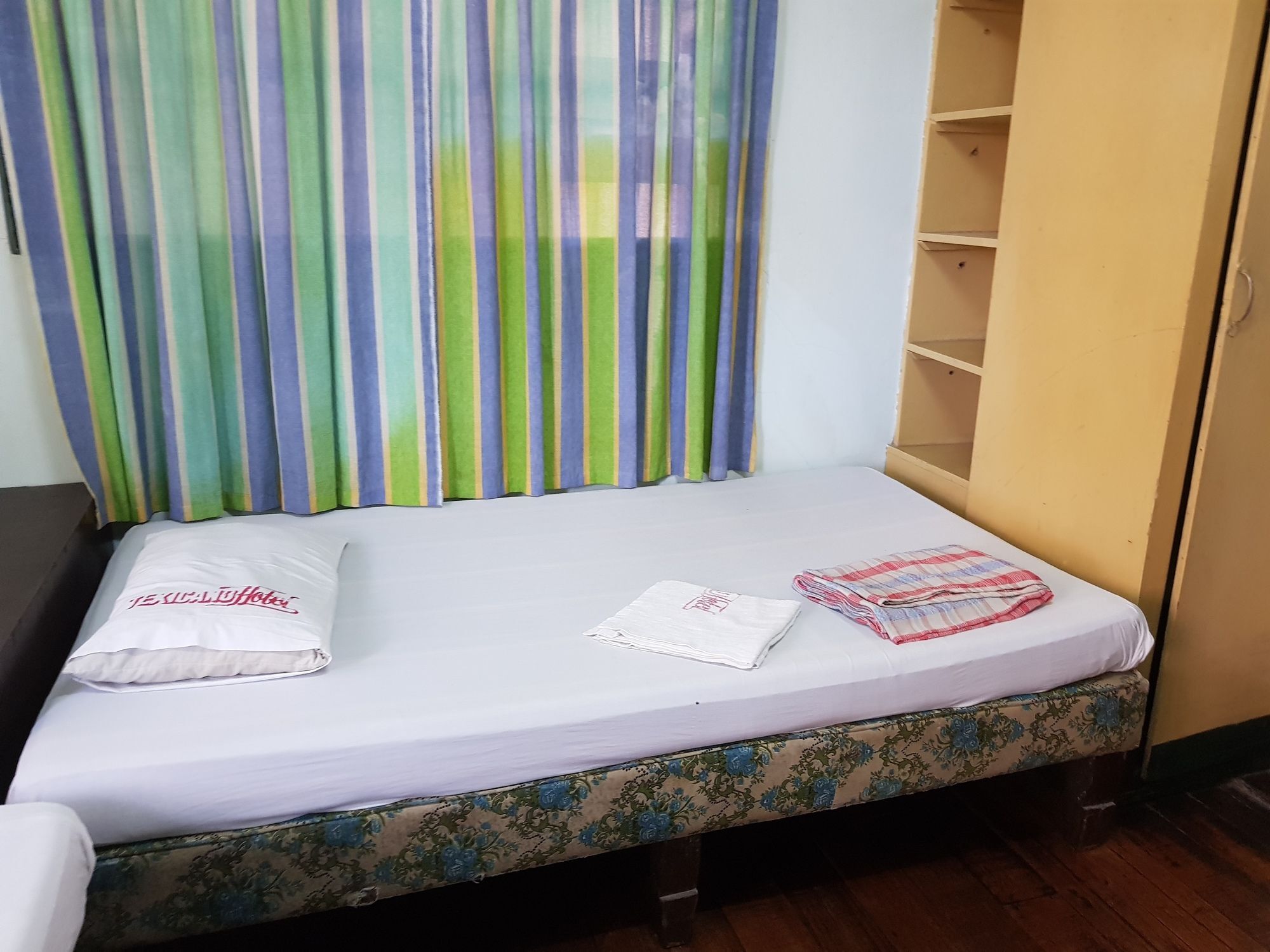 Texicano Hotel Main Laoag Kültér fotó